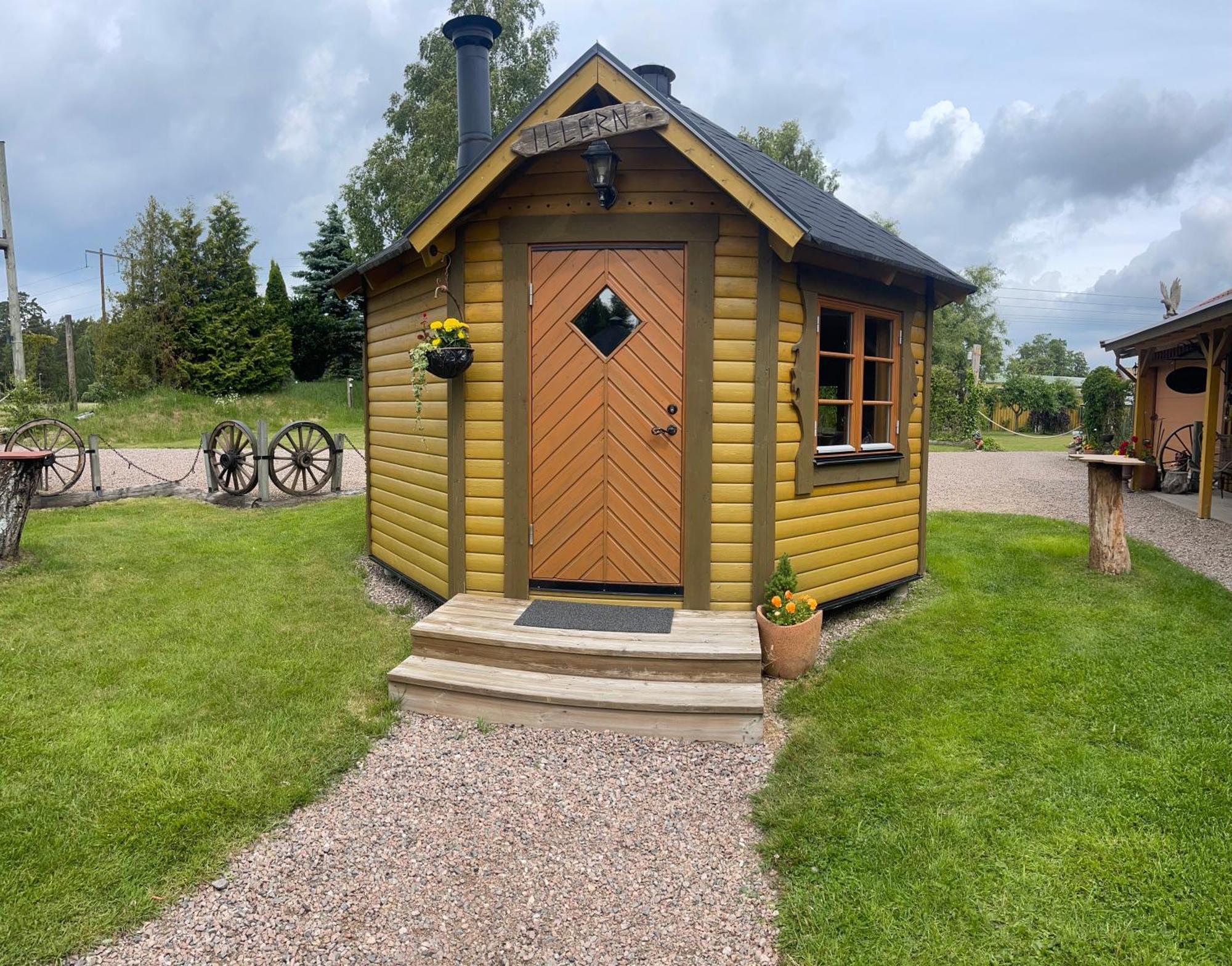 Baeverli Hills Lidköping エクステリア 写真